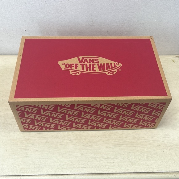 NIB - Vans Knu Skool Skate Shoe , Navy/True White - Picture 14 of 14